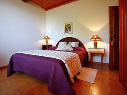 Belvilla by OYO Stunning Villa With Swimming Pool