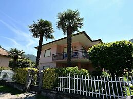 Belvilla by OYO Cherry House