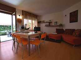 Belvilla by OYO Cherry House