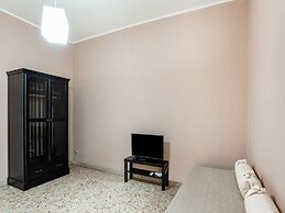 City Apartment w/ Balcony