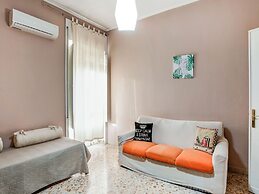 City Apartment w/ Balcony