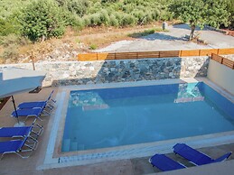 Beach View Villa in Bali near City Center with Private Pool