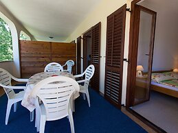 Apartment in Vantacici Near the Sea