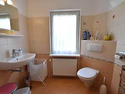 Einladende Ferienwohnung in Zweedorf mit Grill