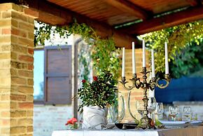 Elegant Villa in Montecosaro Italy with Hot Tub