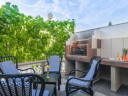 Holiday Home in Vir With Terrace