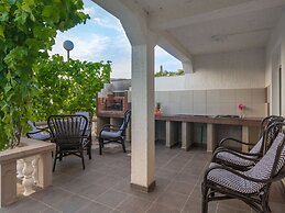 Holiday Home in Vir With Terrace