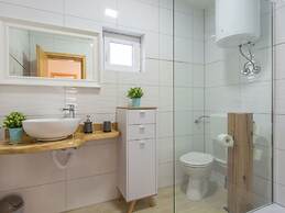 Holiday Home in Vir With Terrace