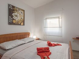 Holiday Home in Vir With Terrace