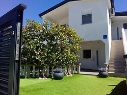 Holiday Home in Vir With Terrace