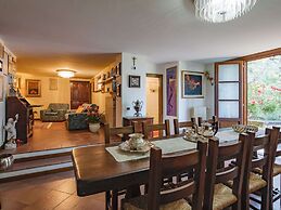 Villa in Tuscany With Swimming Pool