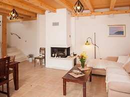 Luxurious Holiday Home in Makarska with Hot Tub