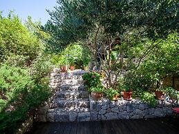 Luxurious Holiday Home in Makarska with Hot Tub