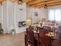 Luxurious Holiday Home in Makarska with Hot Tub