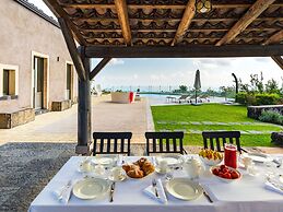 Belvilla by OYO La Torretta Dieci