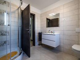 Modern Villa With Private Pool Near Labin and the Beach