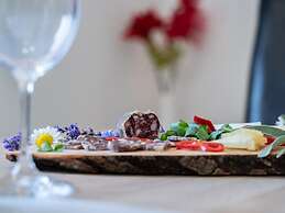 Modern Villa With Private Pool Near Labin and the Beach