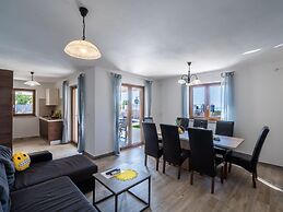 Modern Villa With Private Pool Near Labin and the Beach