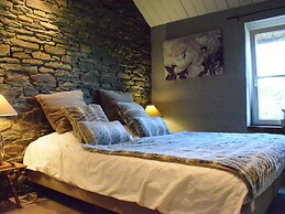 Charming Cottage in Jehonvil With View