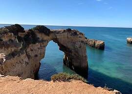 Villa in Carvoeiro With Swimming Pool