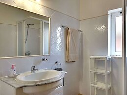 Villa in Carvoeiro With Swimming Pool