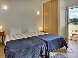 Villa in Carvoeiro With Swimming Pool