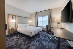 Fairfield Inn & Suites by Marriott Charlotte Belmont