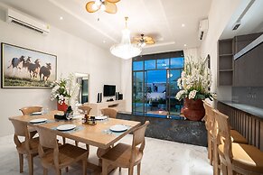 Gold Chariot Pool Villa