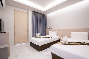 Gold Chariot Pool Villa