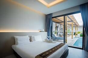 Gold Chariot Pool Villa