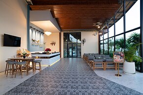 Gold Chariot Pool Villa