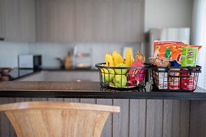 Gold Chariot Pool Villa