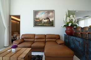 Gold Chariot Pool Villa