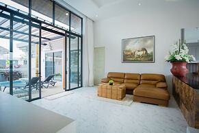 Gold Chariot Pool Villa