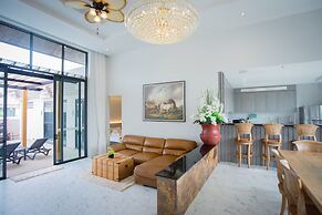 Gold Chariot Pool Villa