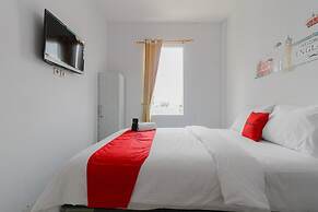 RedDoorz Plus near Taman Rasuna Menteng