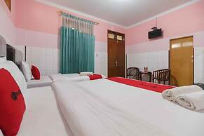 RedDoorz Plus @ Jalan Gatot Subroto Medan