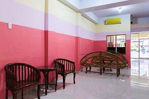 RedDoorz Plus @ Jalan Gatot Subroto Medan