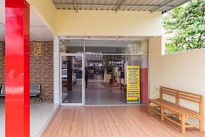 RedDoorz Plus @ Jalan Gatot Subroto Medan