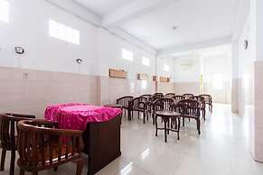 RedDoorz Plus @ Jalan Gatot Subroto Medan