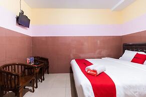 RedDoorz Plus @ Jalan Gatot Subroto Medan