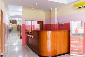 RedDoorz Plus @ Jalan Gatot Subroto Medan