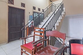 RedDoorz Syariah near Terminal Batu Ampar 2