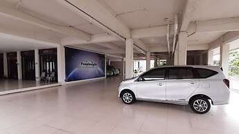 RedDoorz Plus @ Bitung City Center