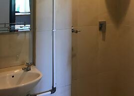 RedDoorz Plus @ Bitung City Center