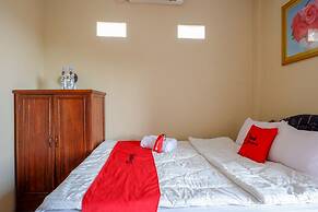 RedDoorz @ Hotel Aulia Majene