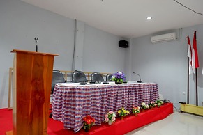 RedDoorz @ Hotel Grand Aulia Majene