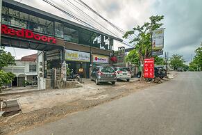 RedDoorz Plus near Akademi Kepolisian Semarang 3