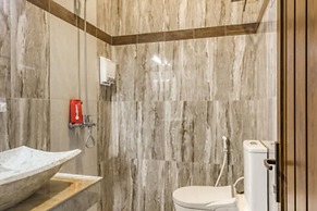 RedDoorz Plus near Gembira Loka Zoo 2