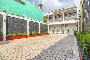 RedDoorz Plus near Gembira Loka Zoo 2